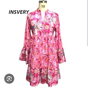Great condition, pink floral dress. No brand listed